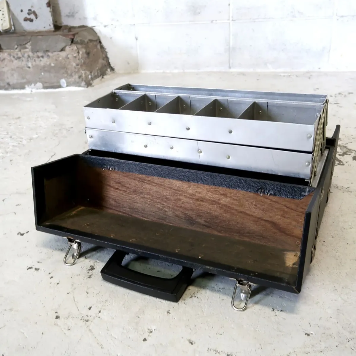 SYLVANIA ビンテージ サービスマントランク