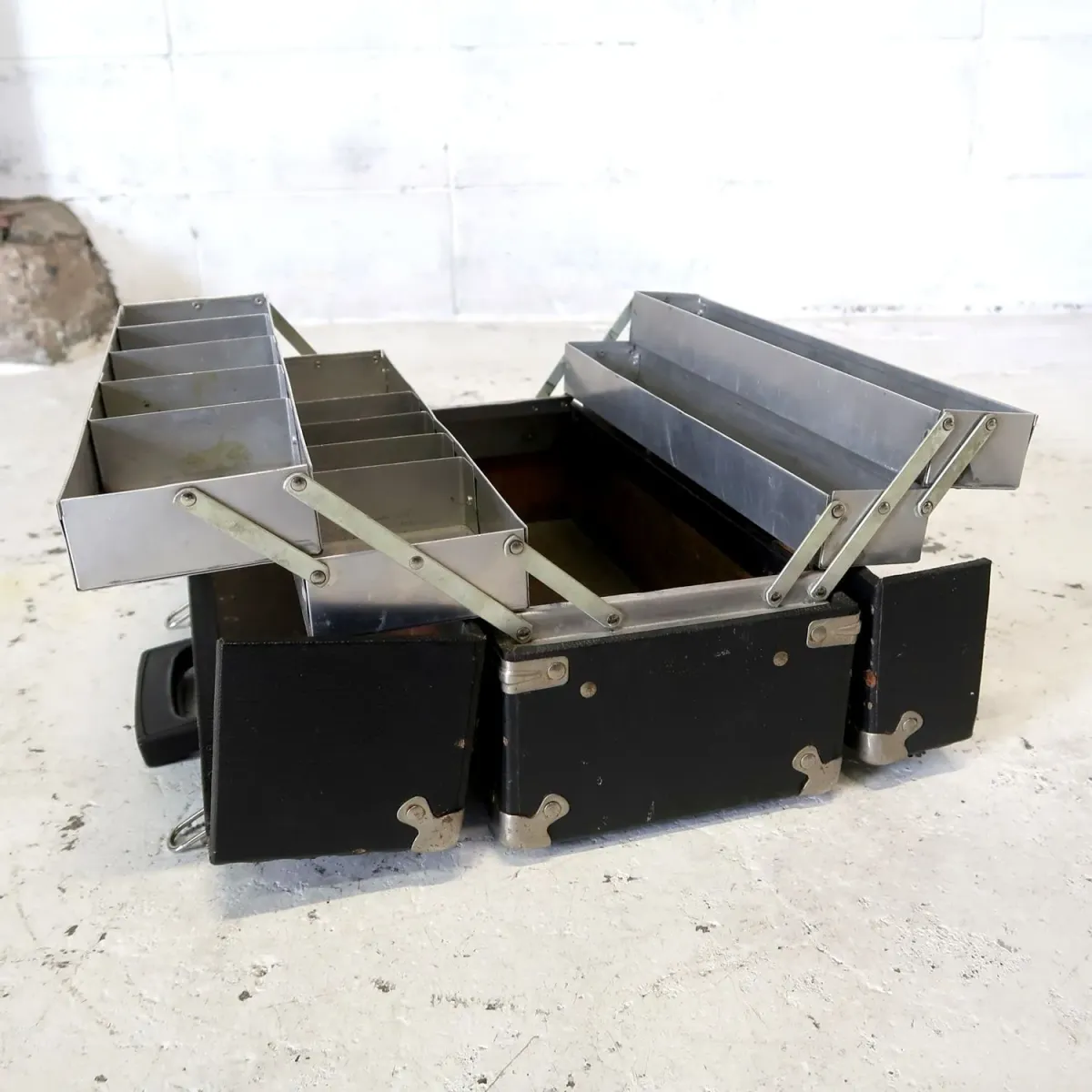 SYLVANIA ビンテージ サービスマントランク