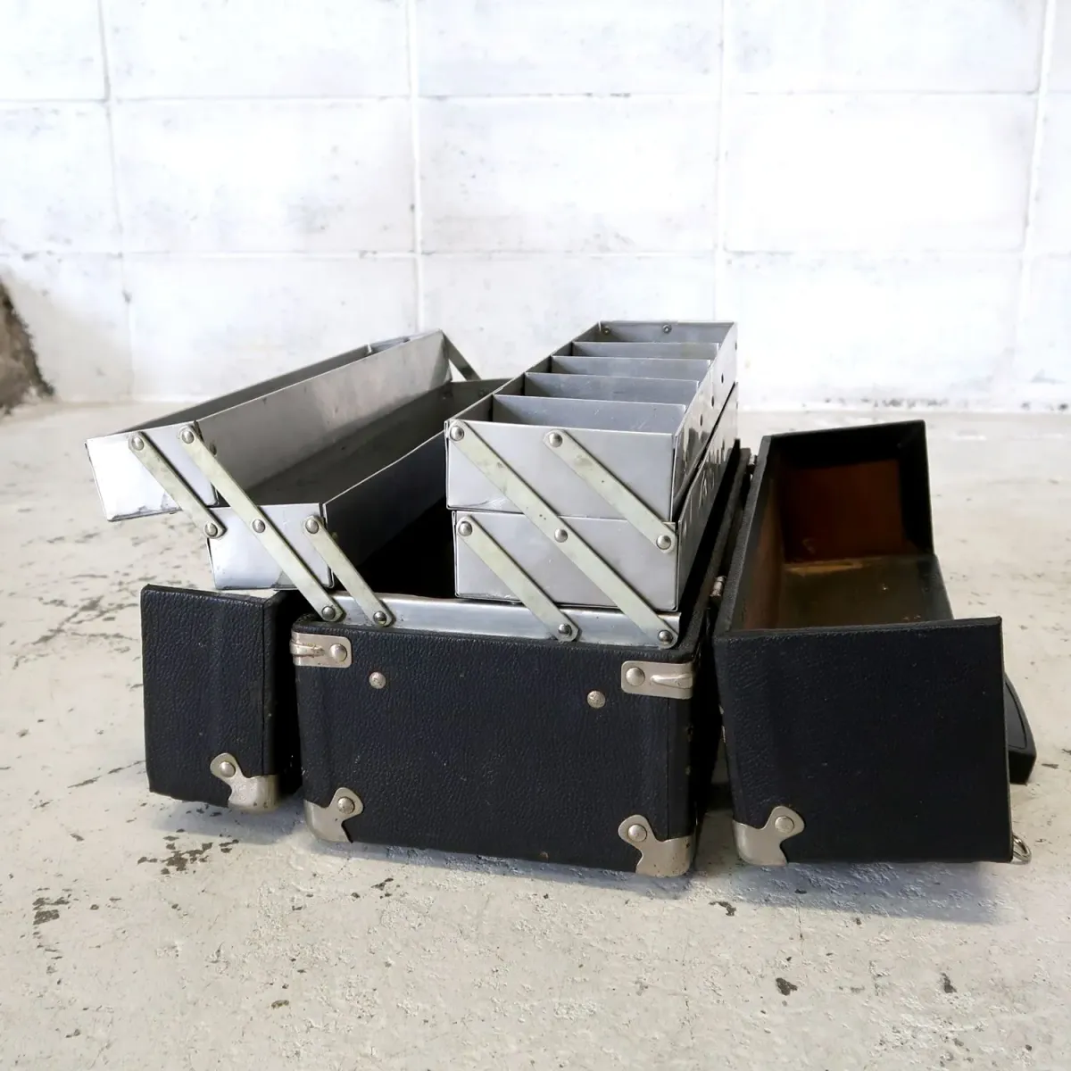 SYLVANIA ビンテージ サービスマントランク