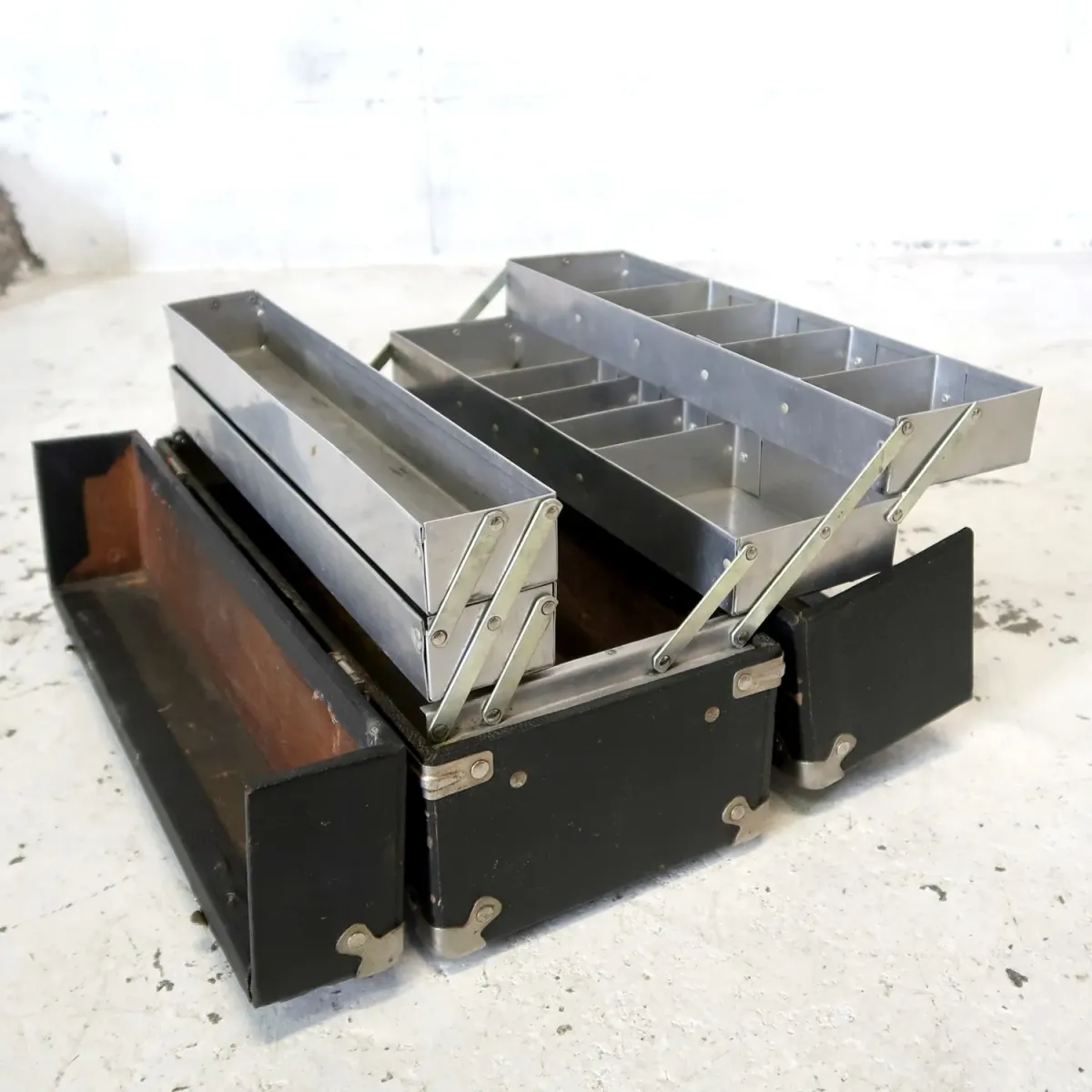 SYLVANIA ビンテージ サービスマントランク