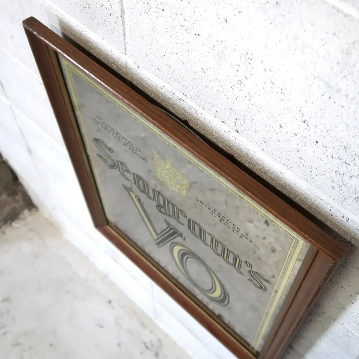 Seagram's VO ビンテージ パブミラー