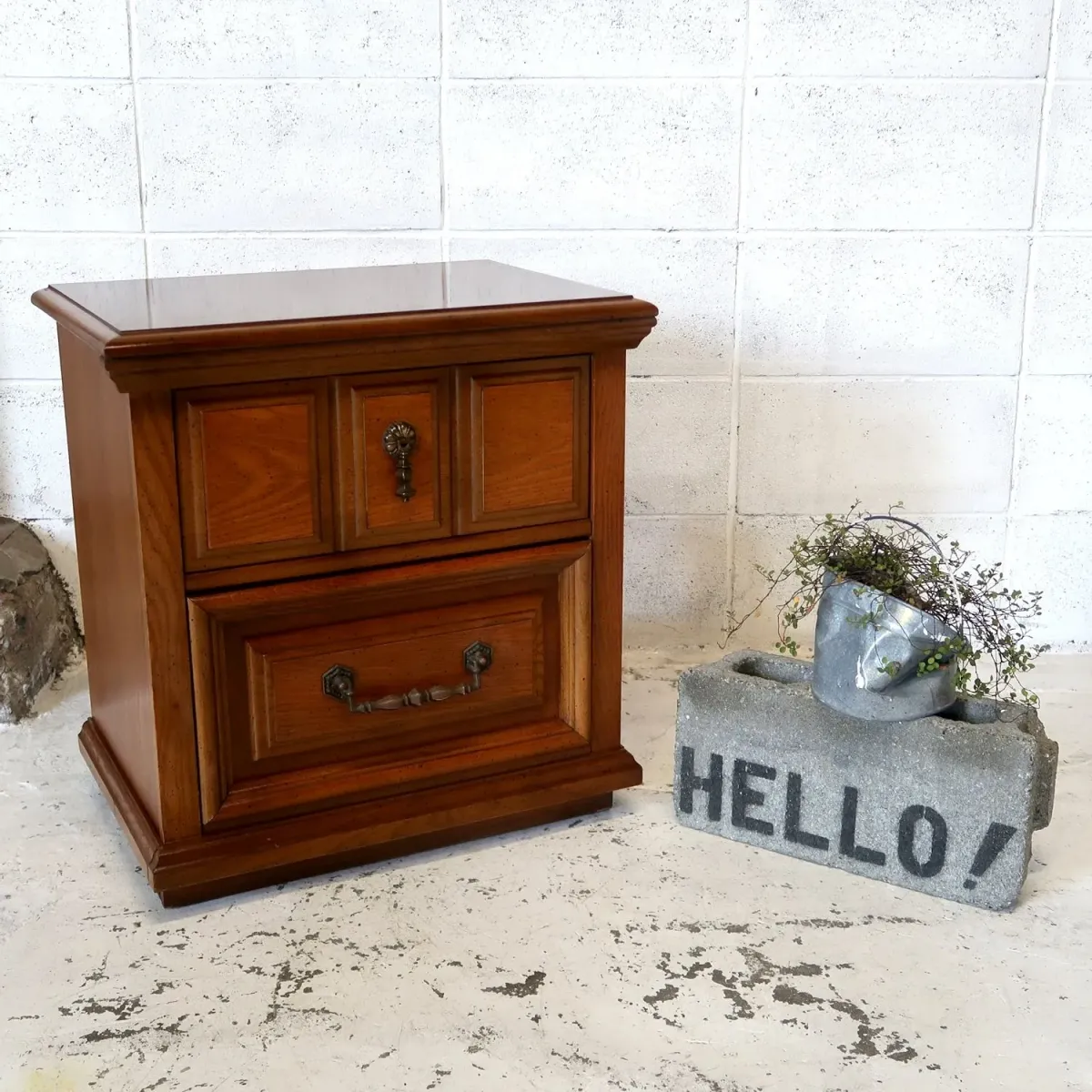 アンティーク ナイトスタンド