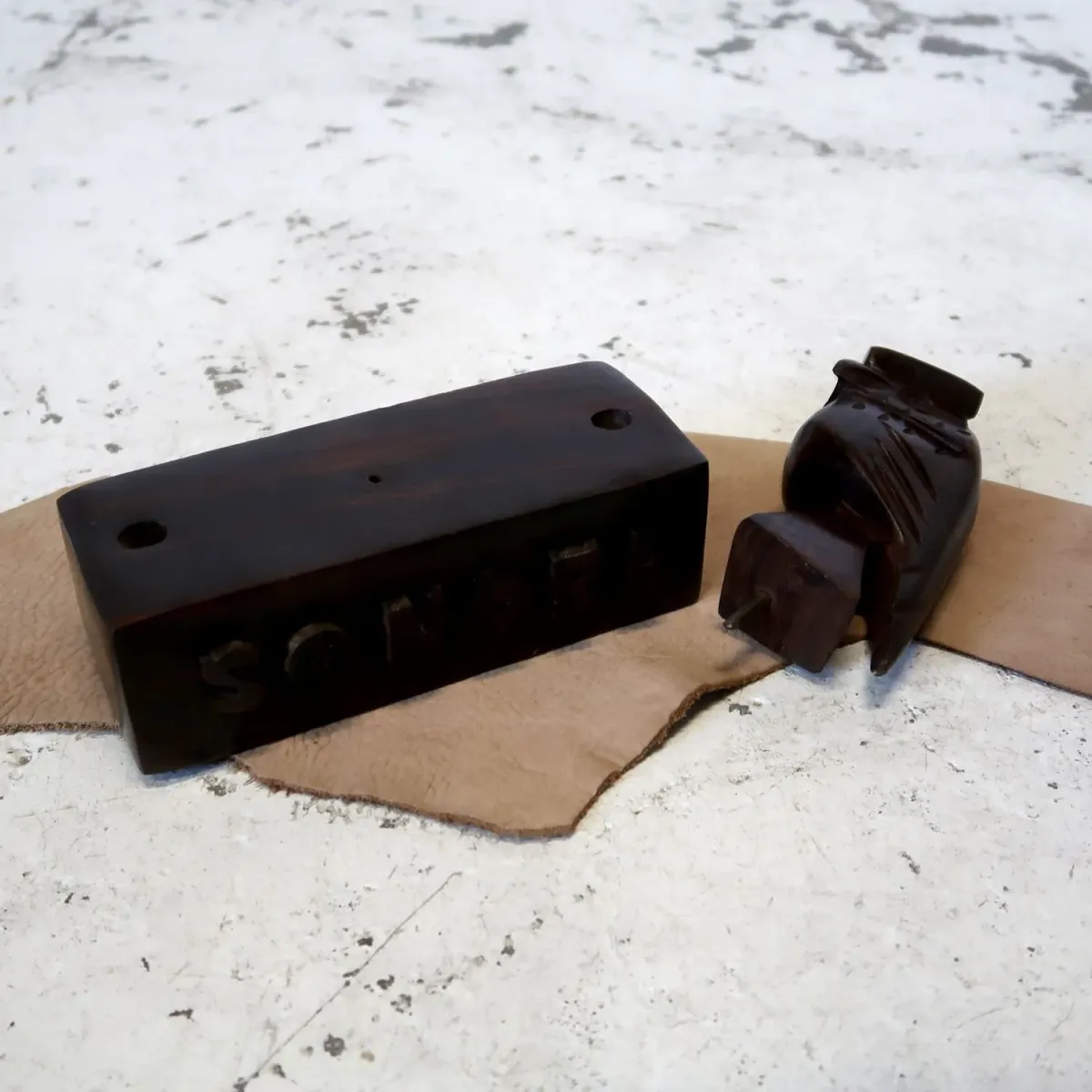 ビンテージ ローズウッドオブジェ ペンスタンド ミミズク