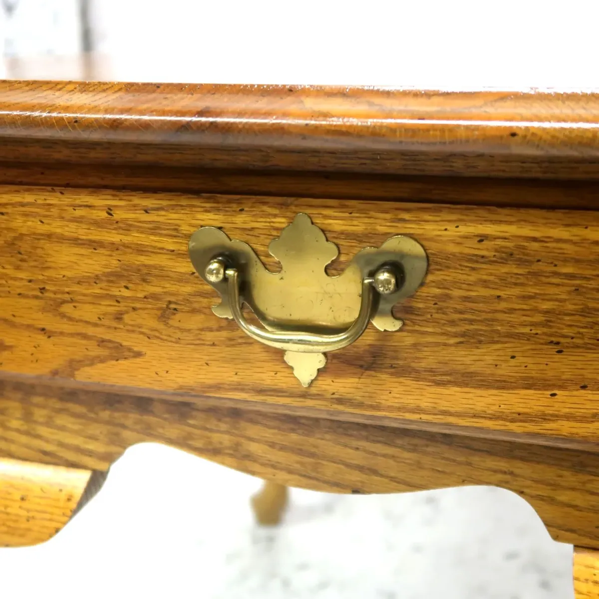 Broyhill アンティーク サイドテーブル