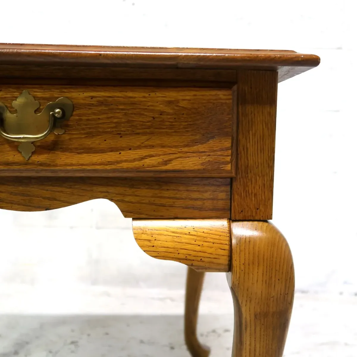 Broyhill アンティーク サイドテーブル