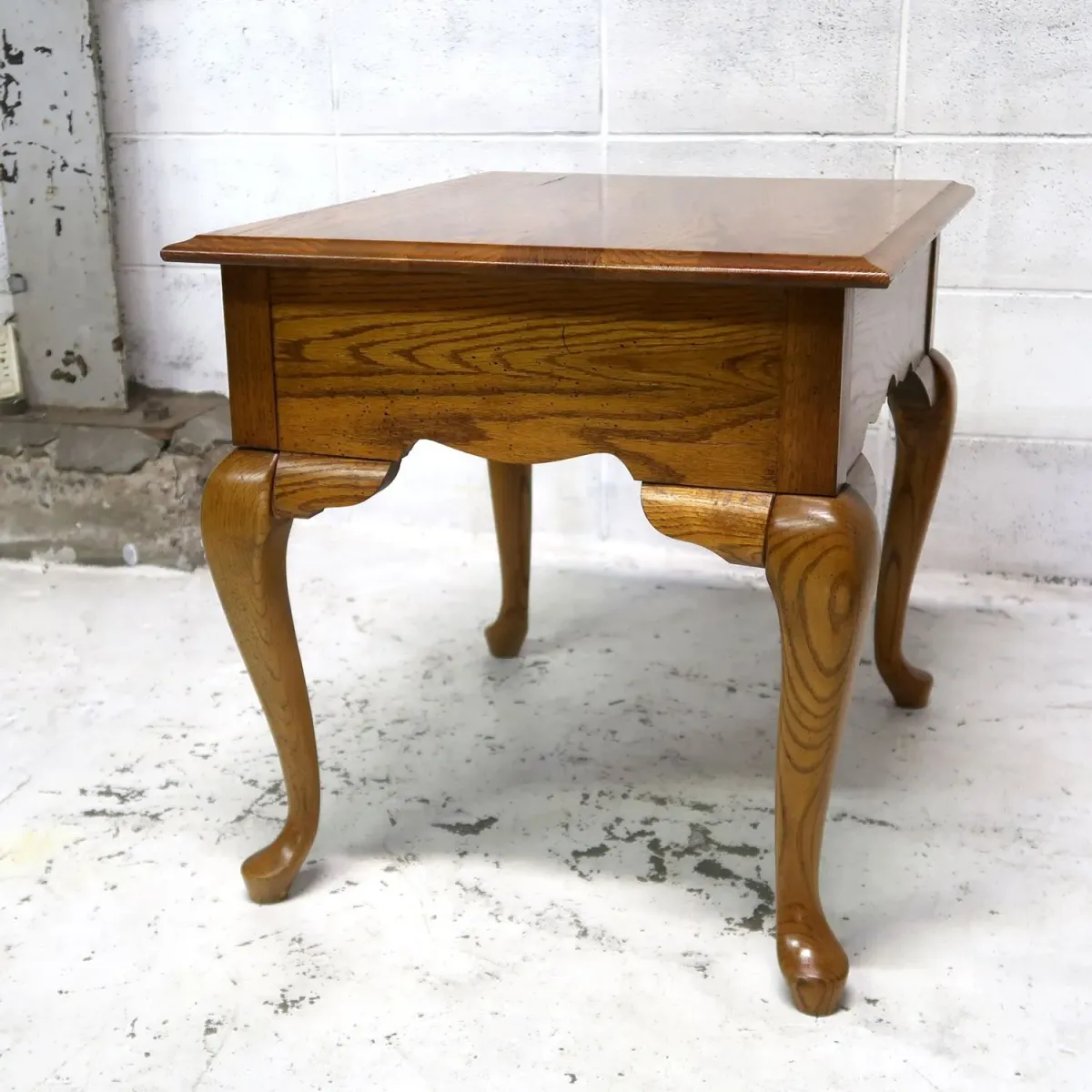 Broyhill アンティーク サイドテーブル