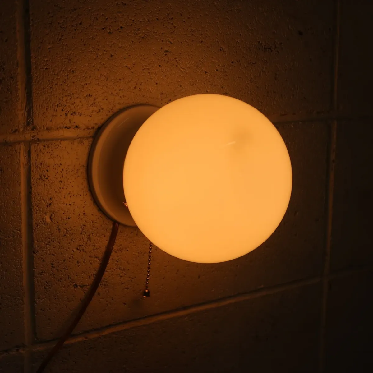 ミルクガラスシェード ブラケットランプ