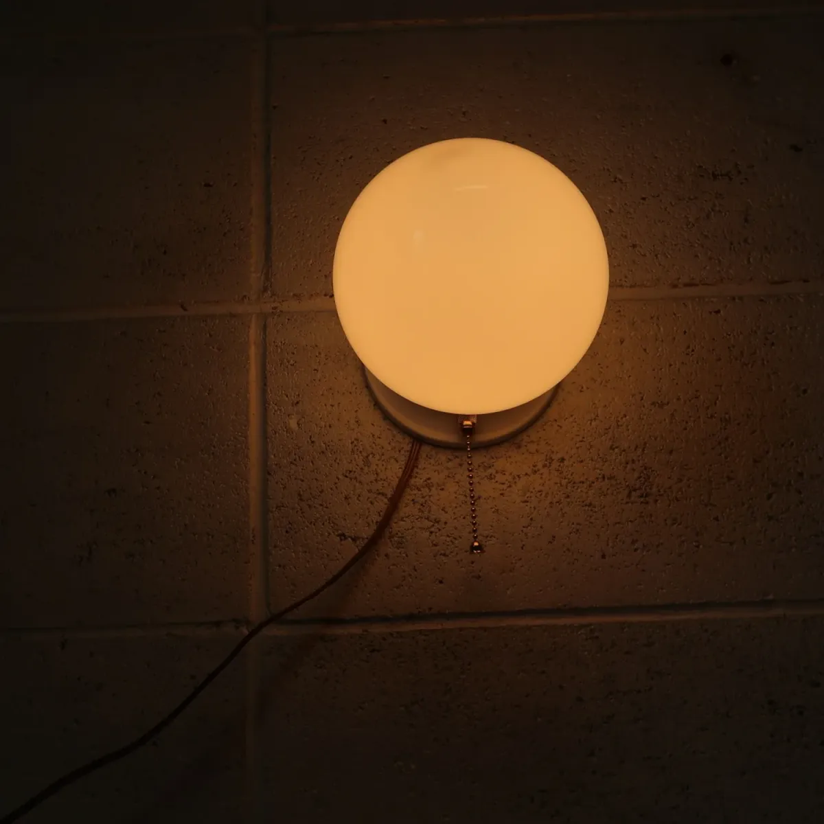 ミルクガラスシェード ブラケットランプ