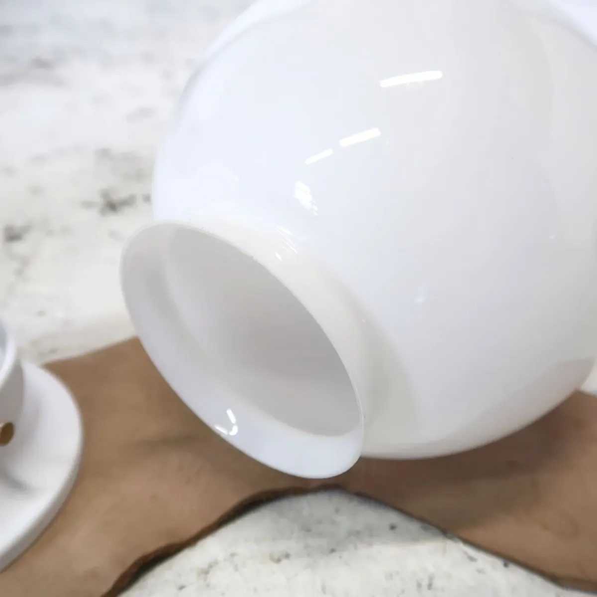 ミルクガラスシェード ブラケットランプ