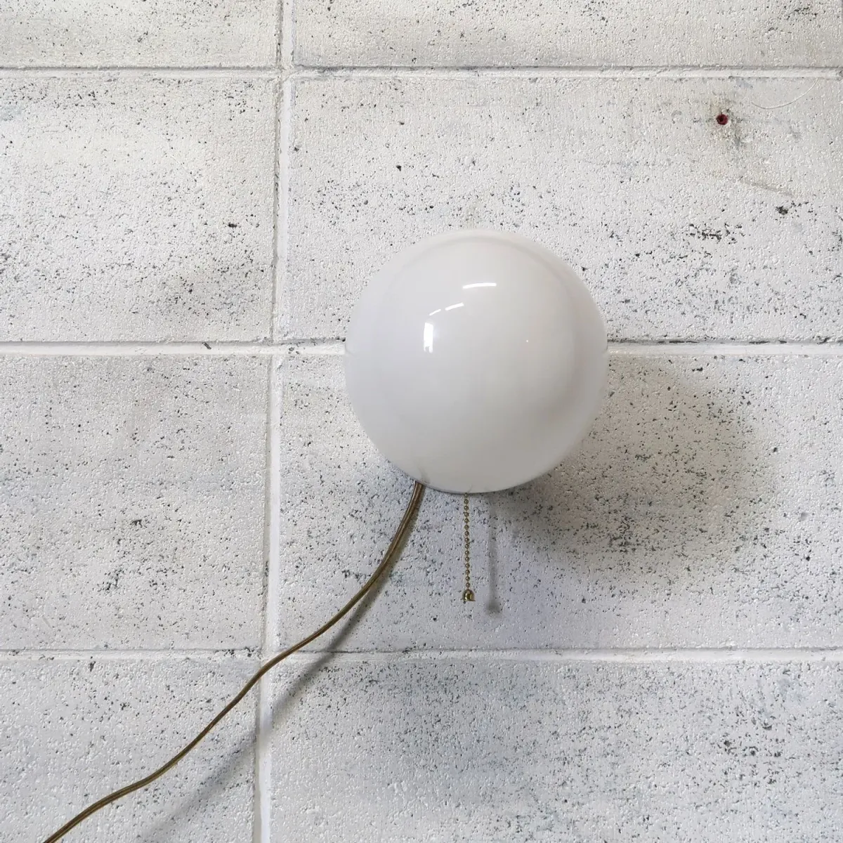 ミルクガラスシェード ブラケットランプ