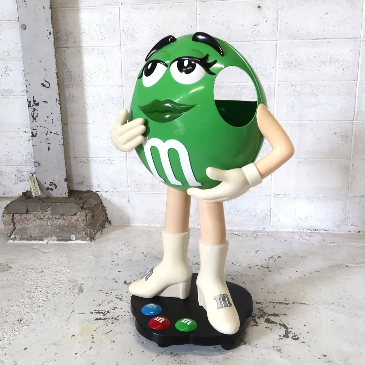 M&M's グリーン 大型 ストアディスプレイ