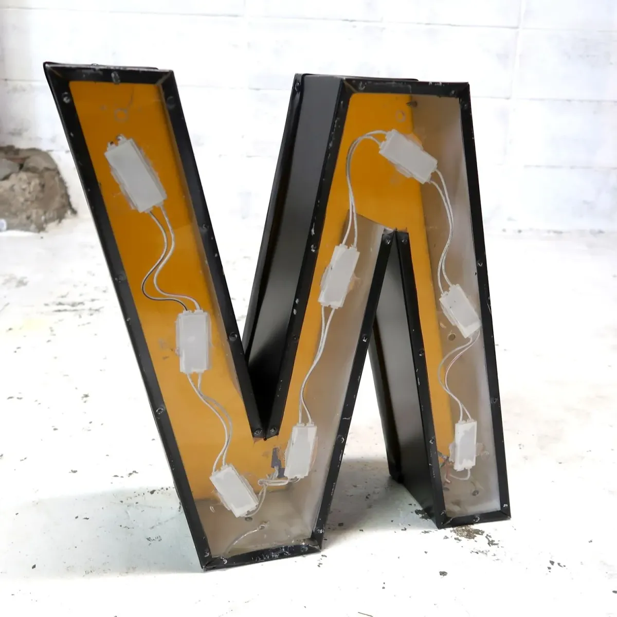 ビンテージ レターサイン N