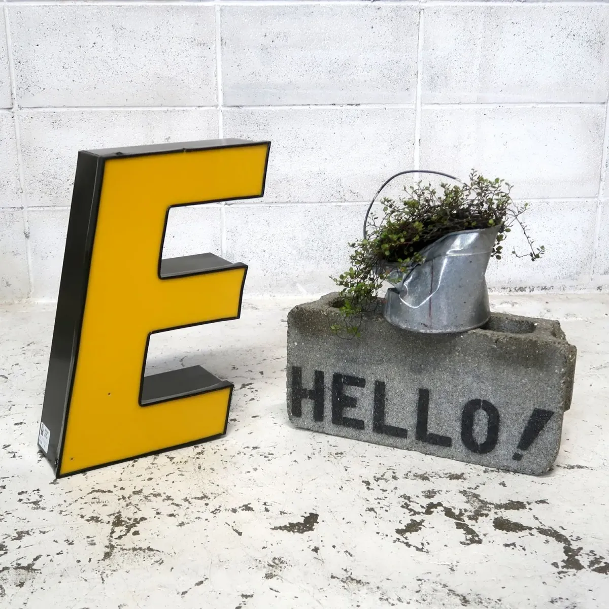 ビンテージ レターサイン E