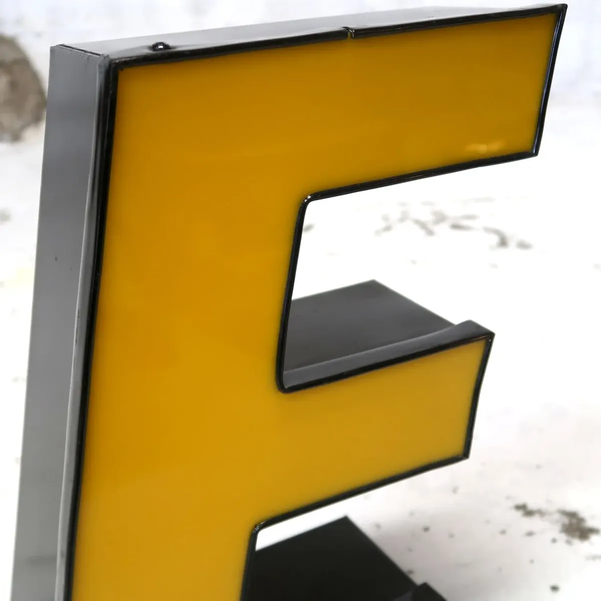 ビンテージ レターサイン E