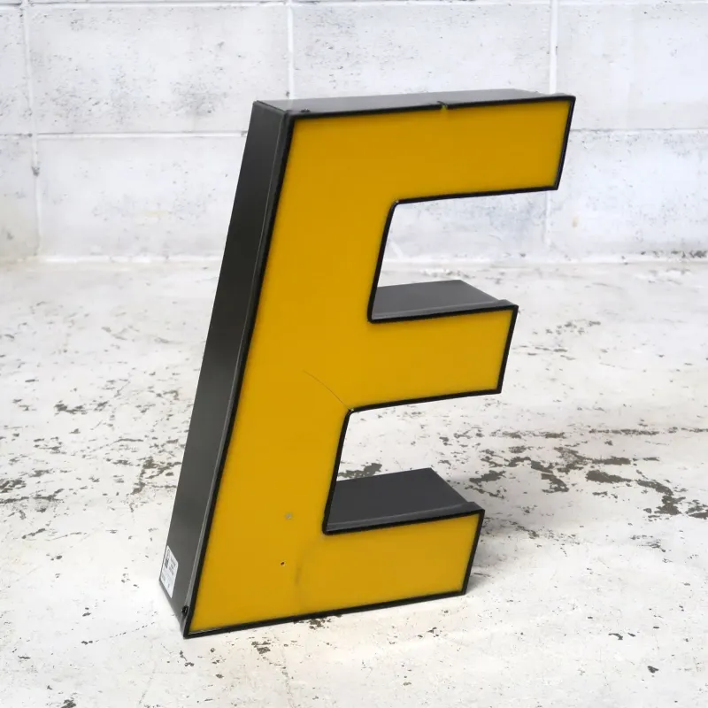 ビンテージ レターサイン E