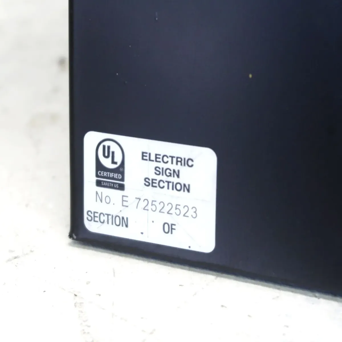 ビンテージ レターサイン E