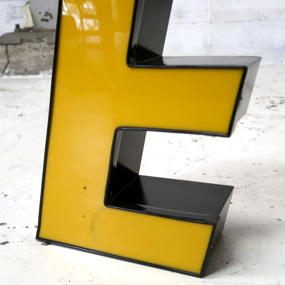 ビンテージ レターサイン E