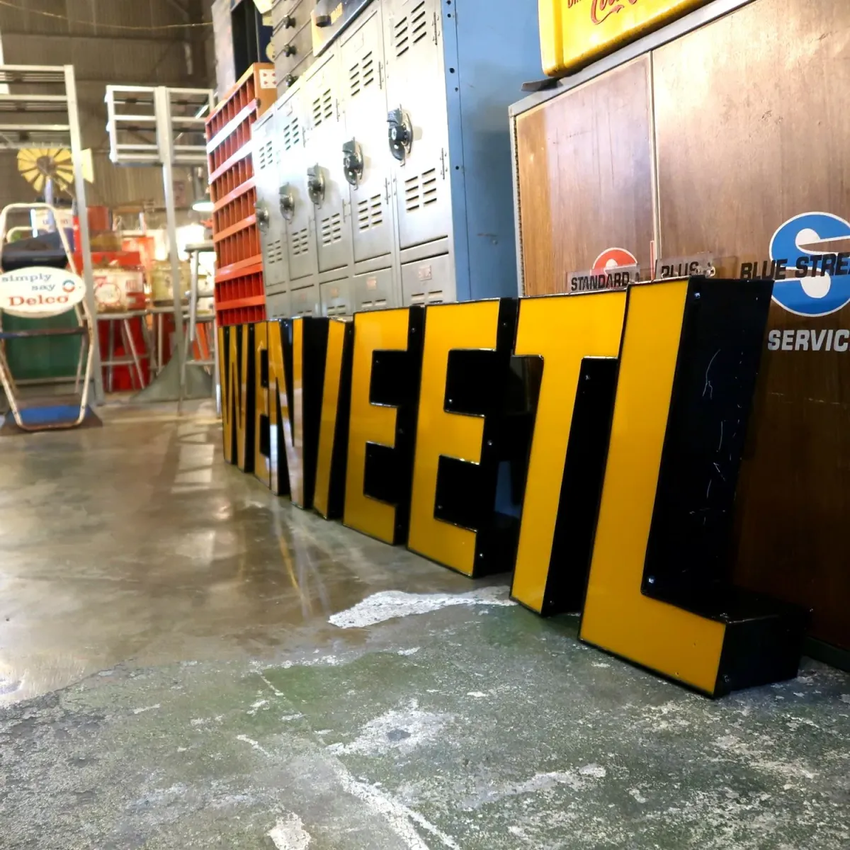 ビンテージ レターサイン E