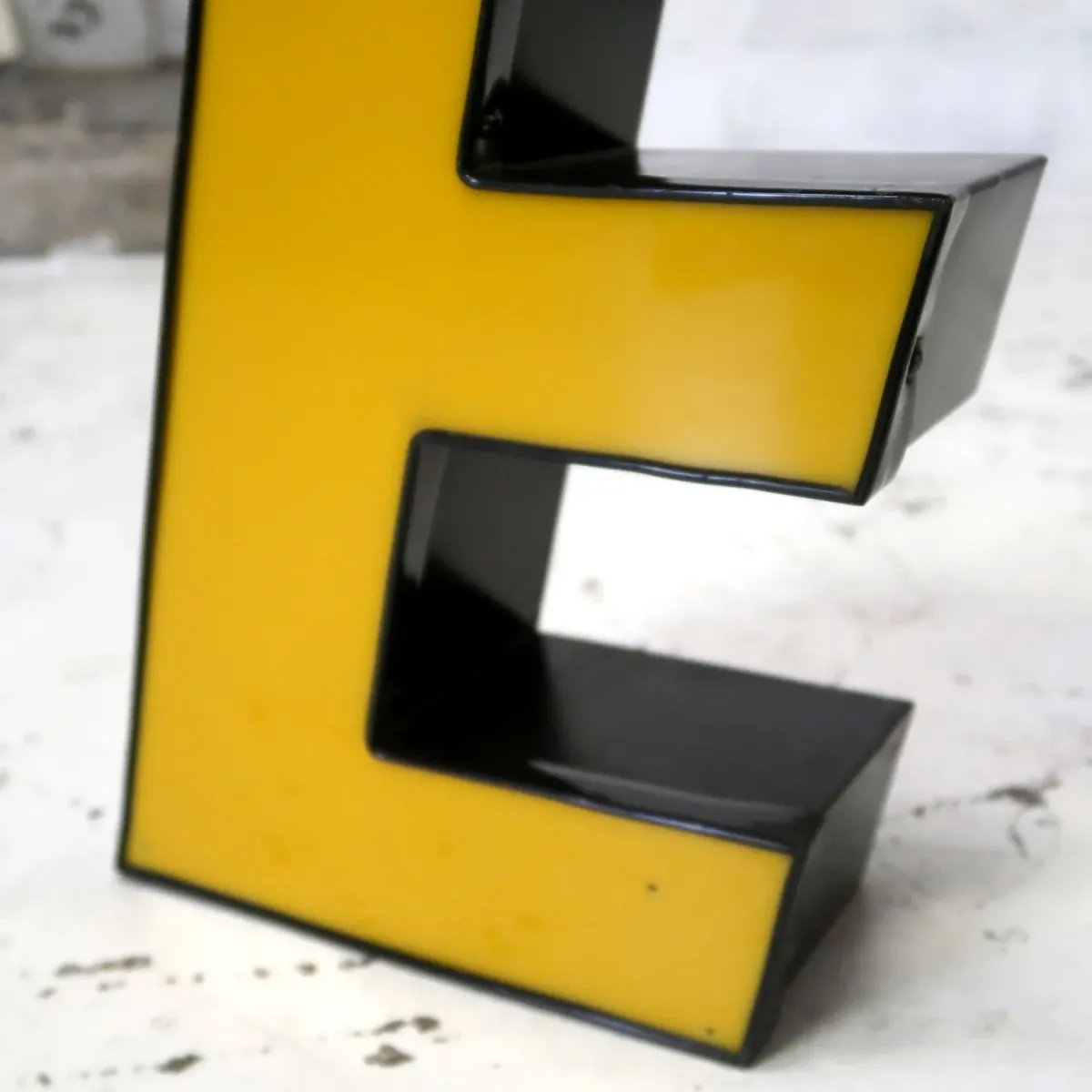 ビンテージ レターサイン E