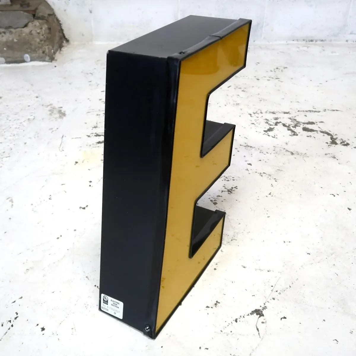 ビンテージ レターサイン E