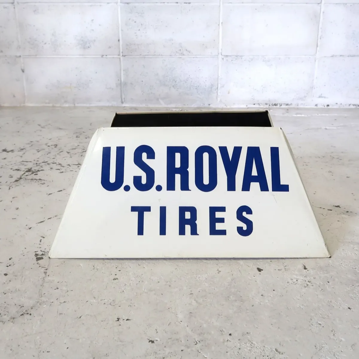 U.S. ROYAL TIRES ビンテージ タイヤディスプレイラック
