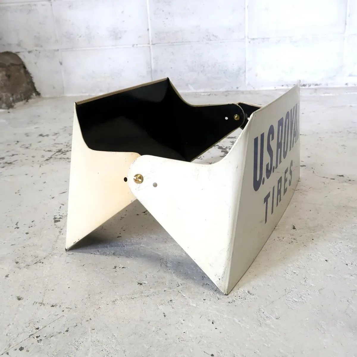 U.S. ROYAL TIRES ビンテージ タイヤディスプレイラック