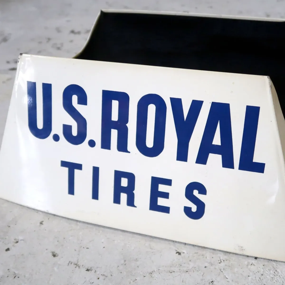 U.S. ROYAL TIRES ビンテージ タイヤディスプレイラック