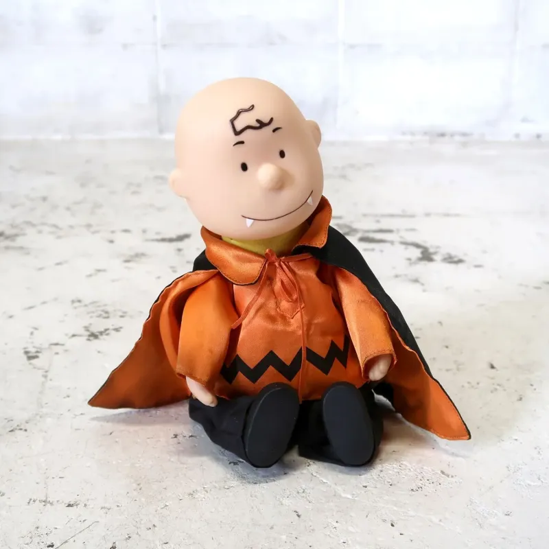チャーリー・ブラウン ダンシングドール ヴァンパイア