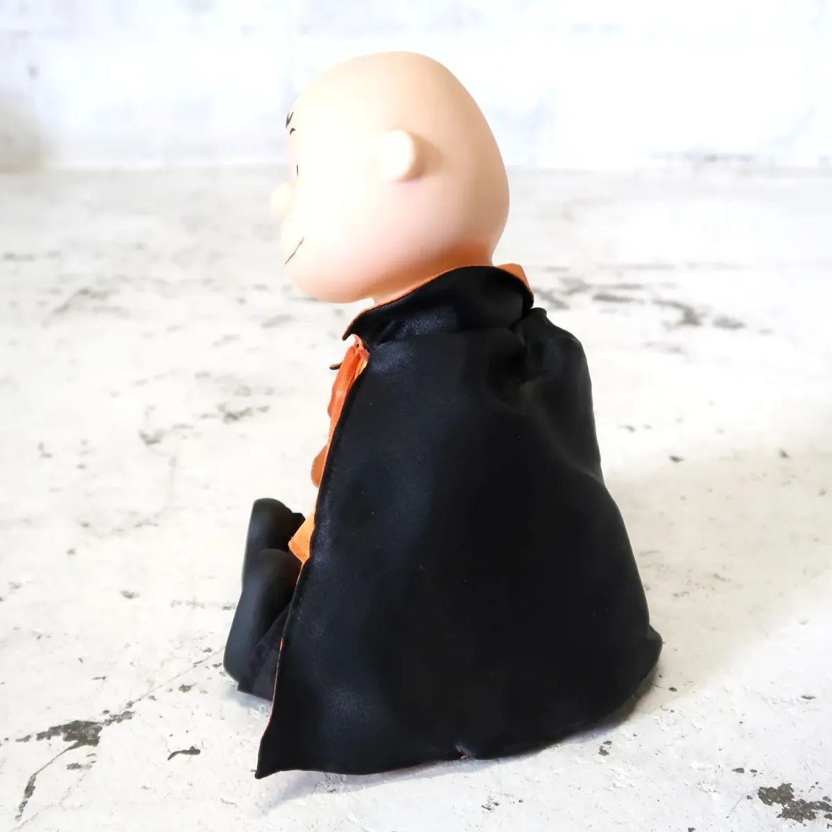 チャーリー・ブラウン ダンシングドール ヴァンパイア