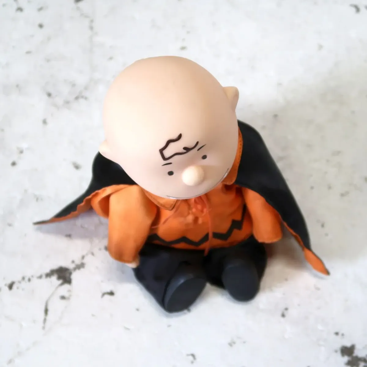 チャーリー・ブラウン ダンシングドール ヴァンパイア