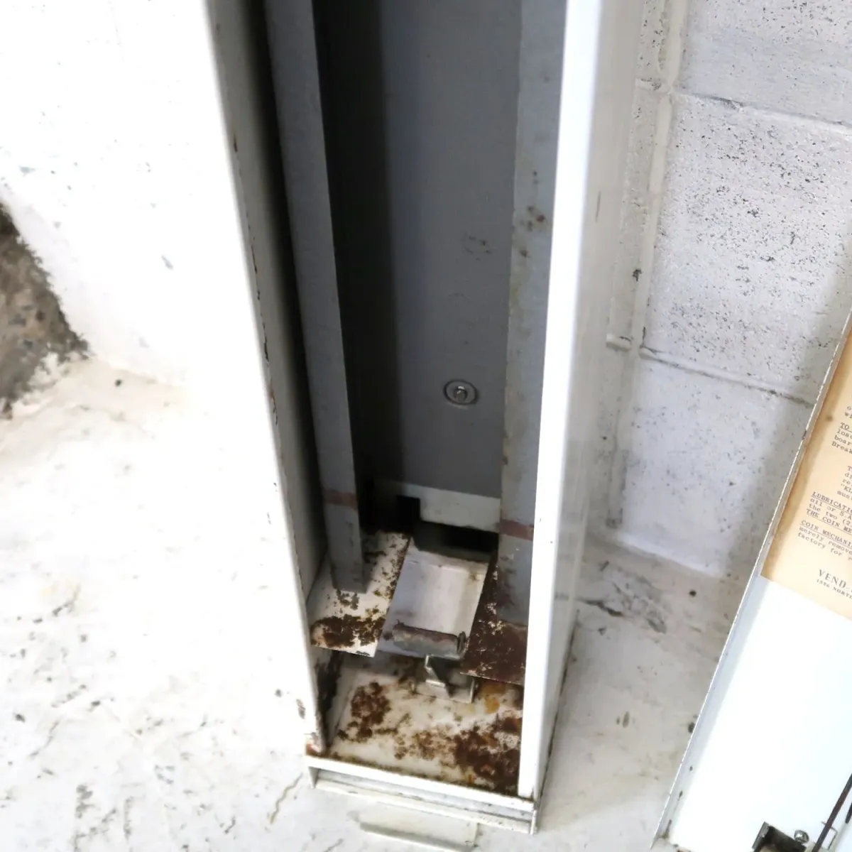 KLEENEX ビンテージ ベンディングマシン