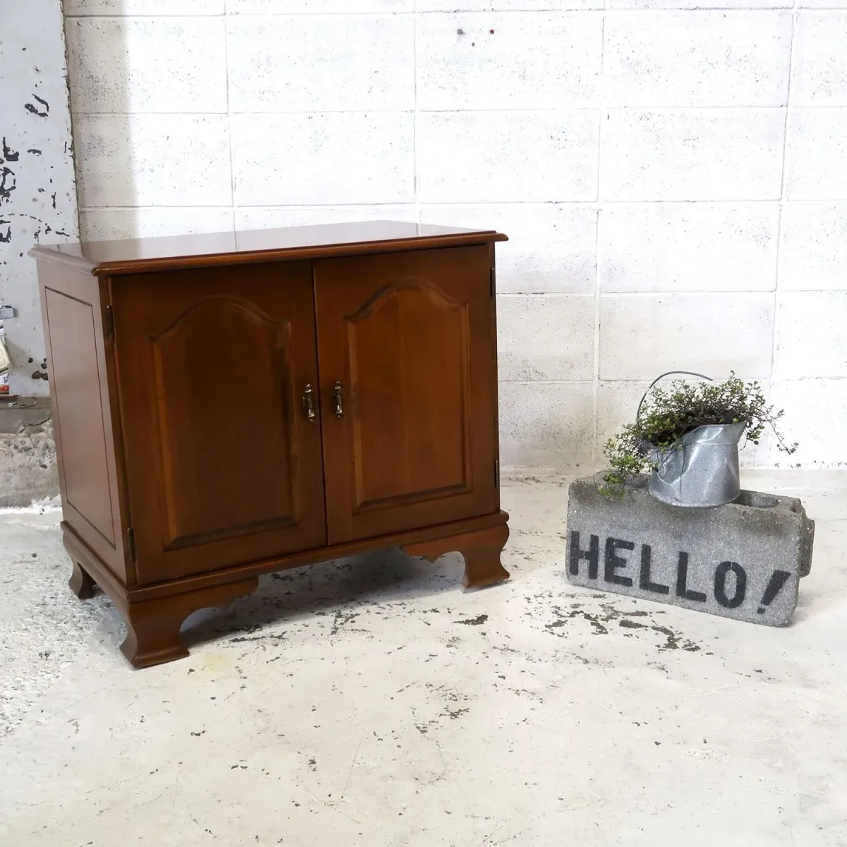 アンティーク ナイトスタンド