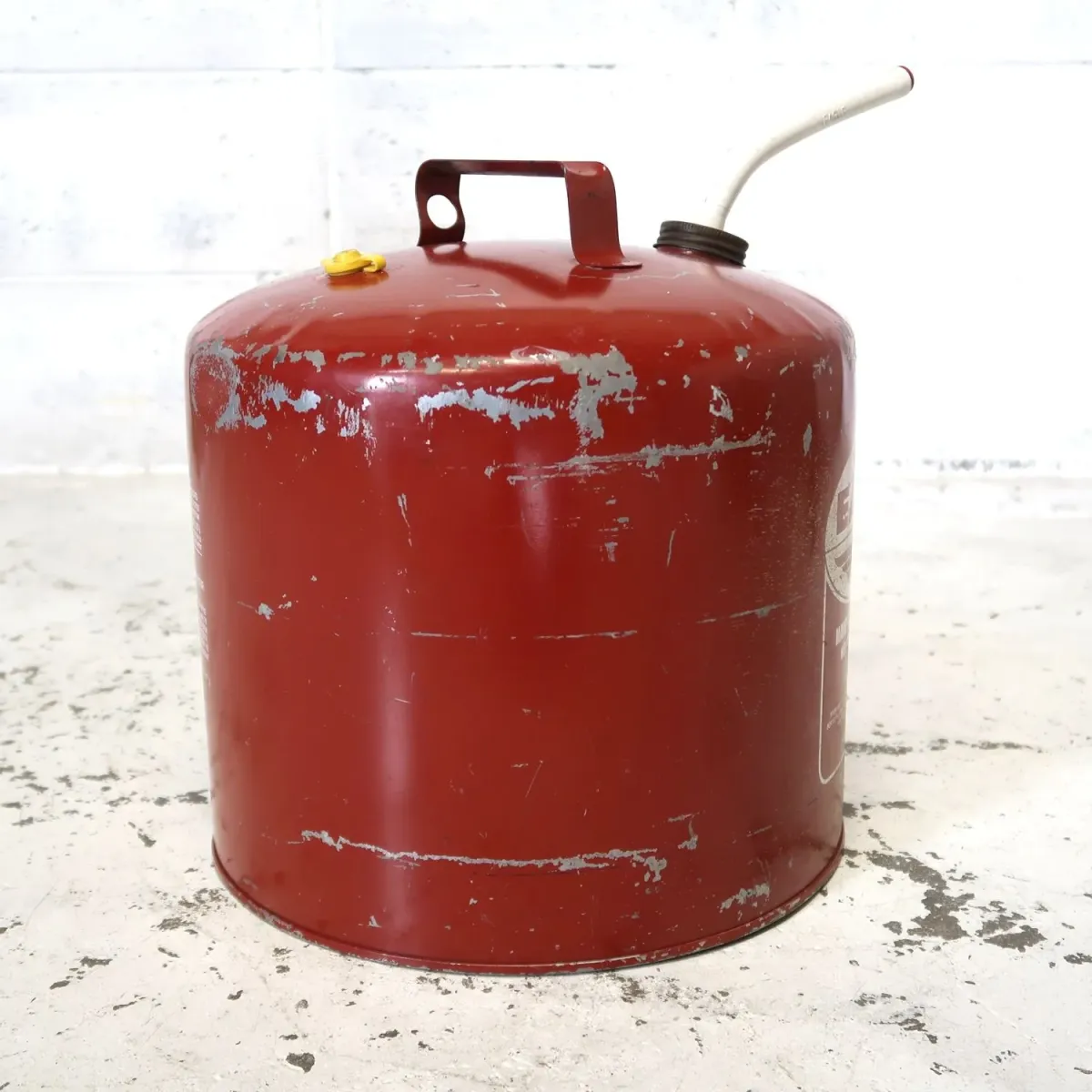 EAGLE ガソリン缶