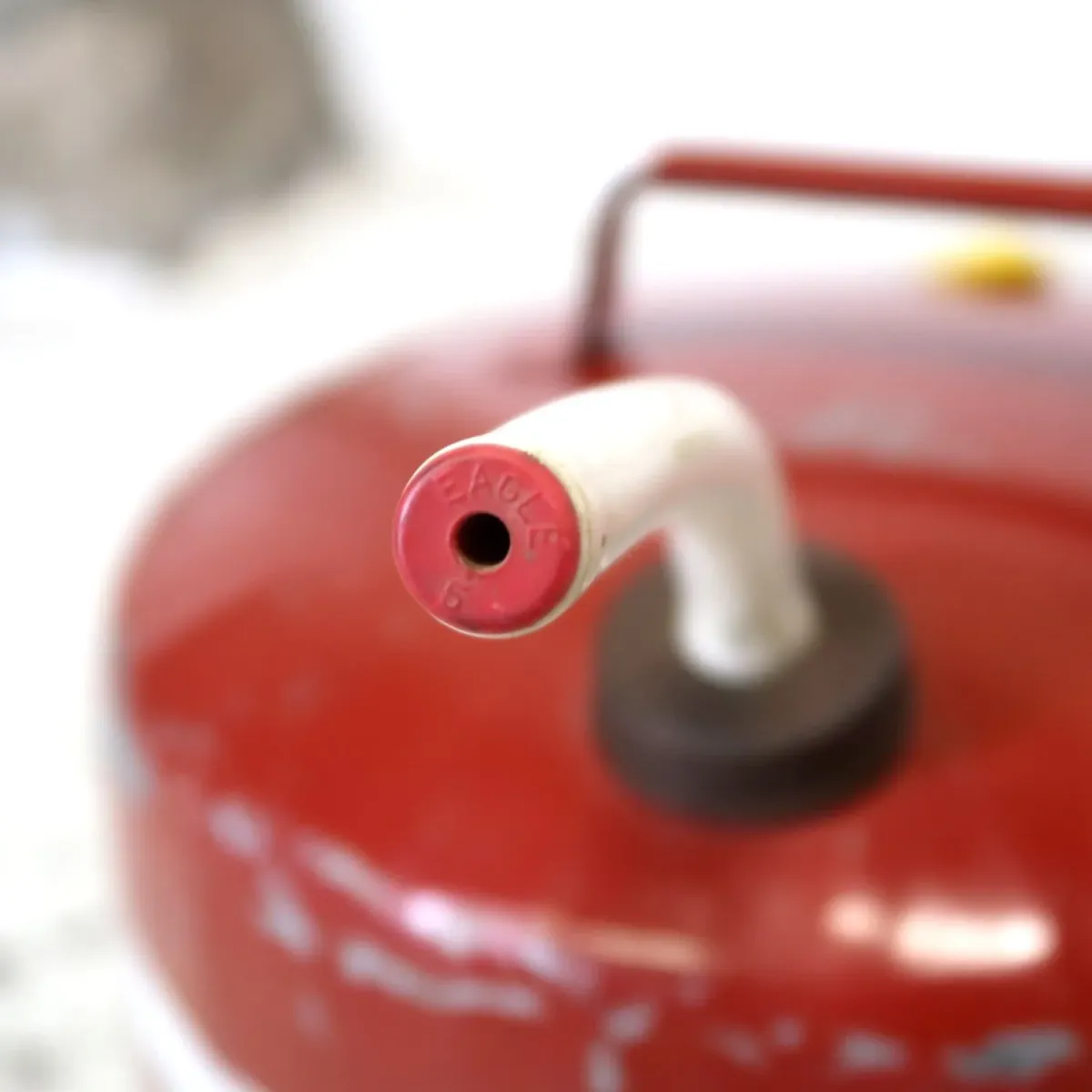 EAGLE ガソリン缶