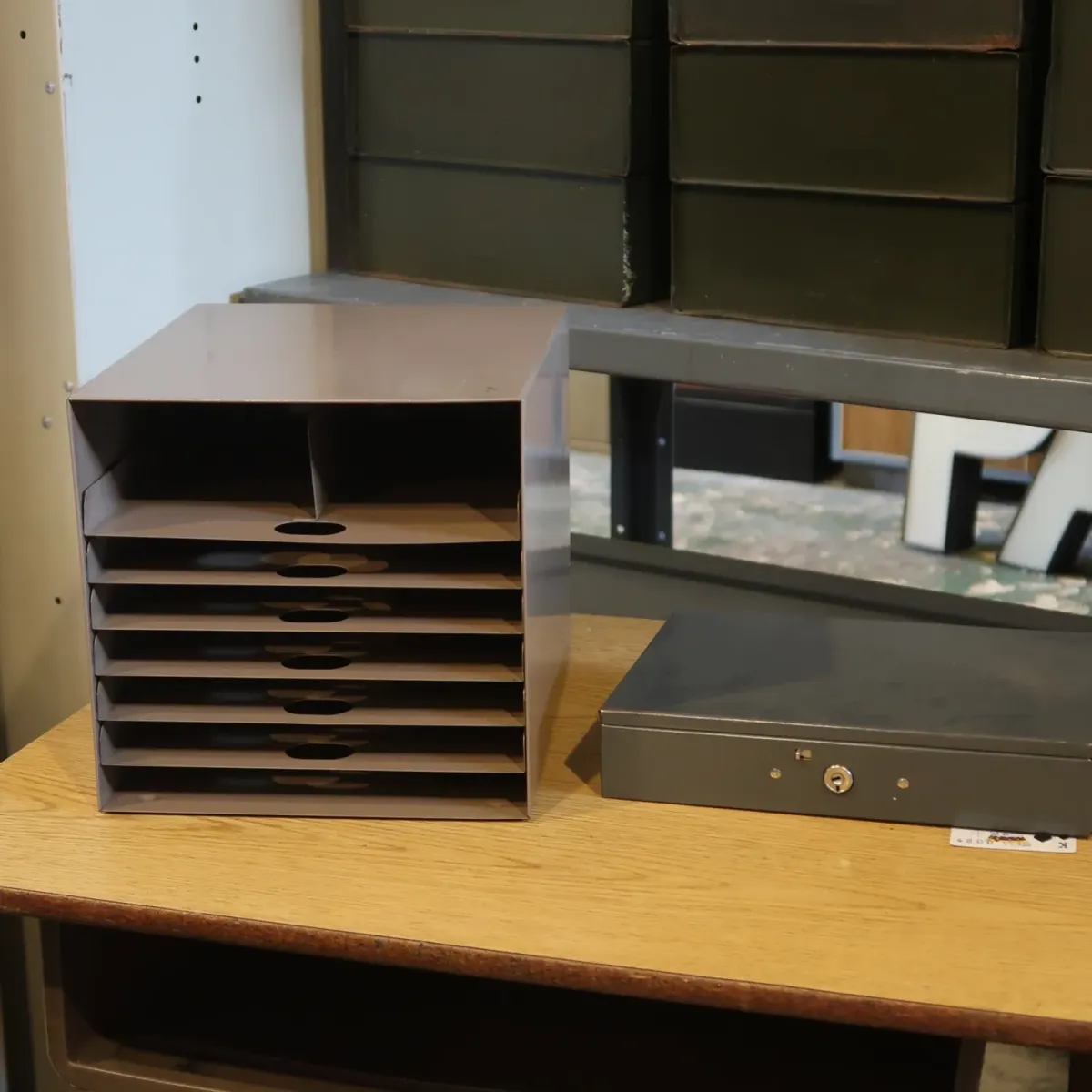 HUNTLIT-NING ビンテージ ペーパートレイ