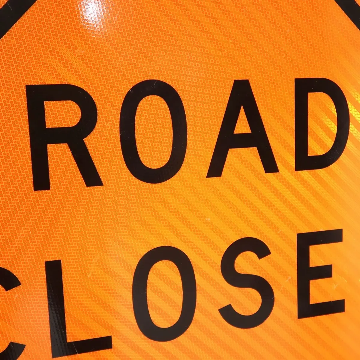 ROAD CLOSED AHEAD 大型ロードサイン