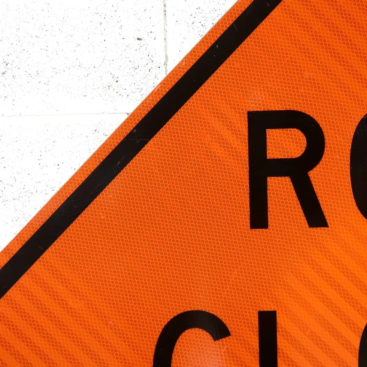 ROAD CLOSED AHEAD 大型ロードサイン