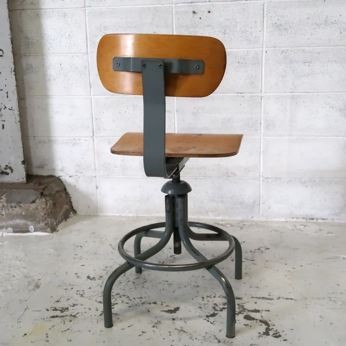 ビンテージ ドラフティングチェア