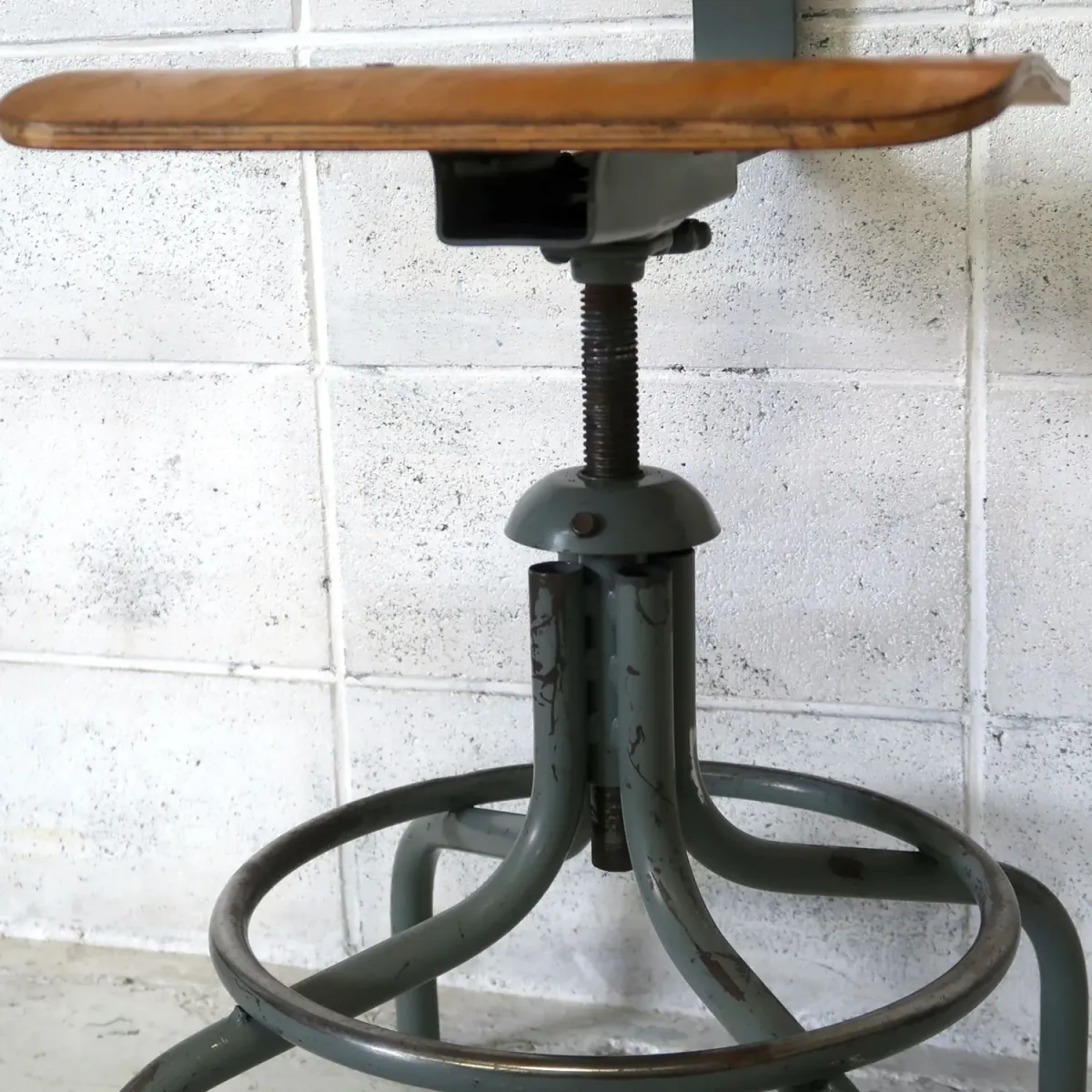 ビンテージ ドラフティングチェア