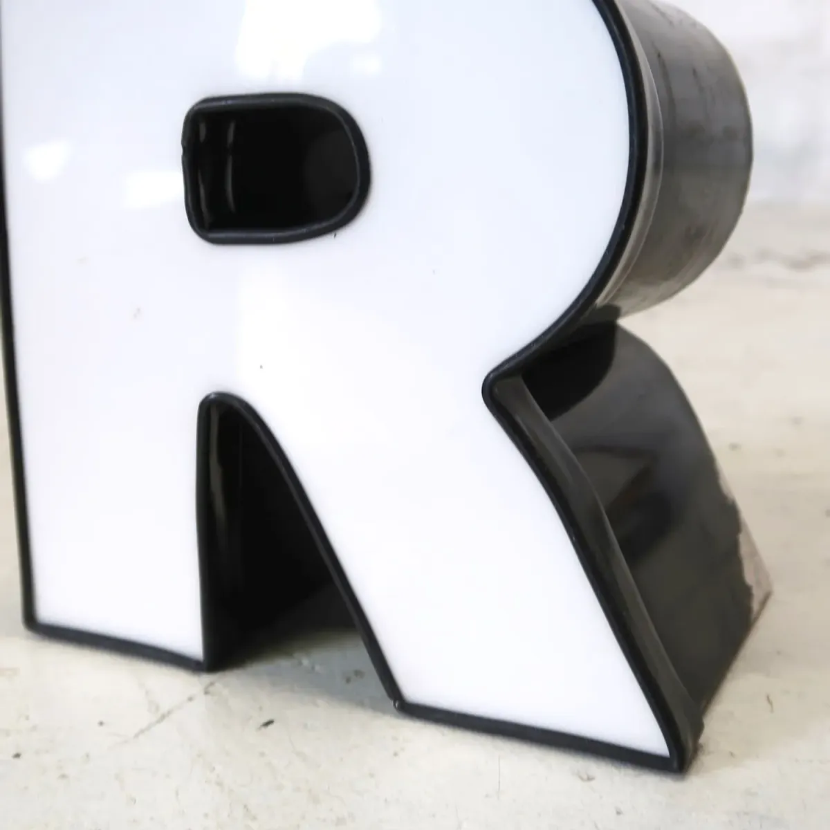 ビンテージ レターサイン ミニサイズ R