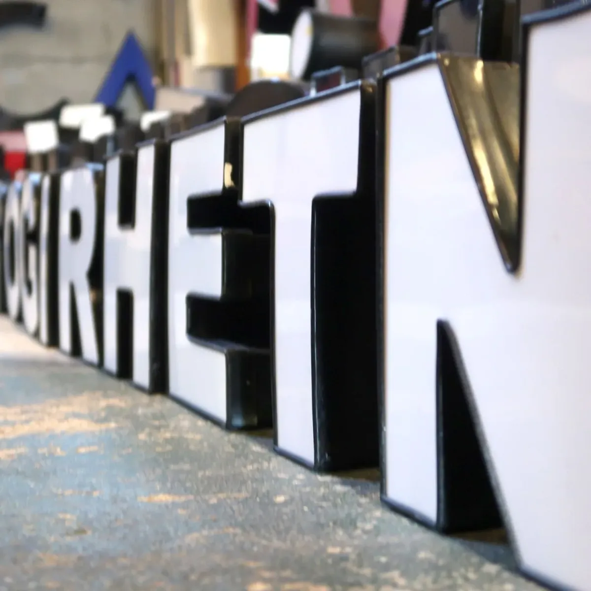 ビンテージ レターサイン ミニサイズ N