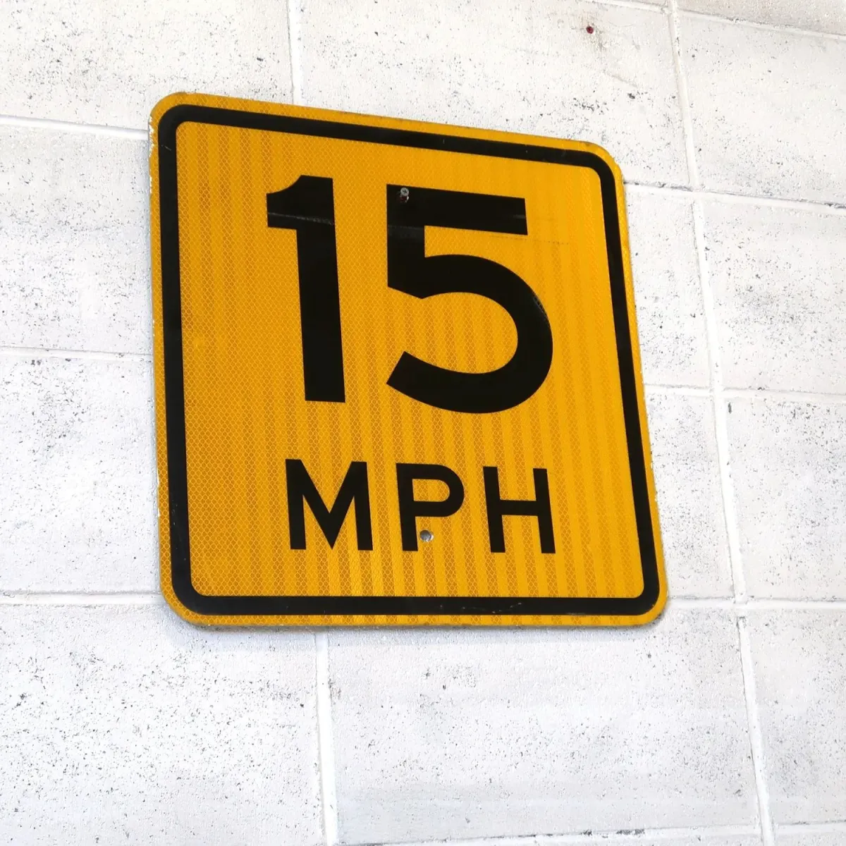 ロードサイン 15MPH