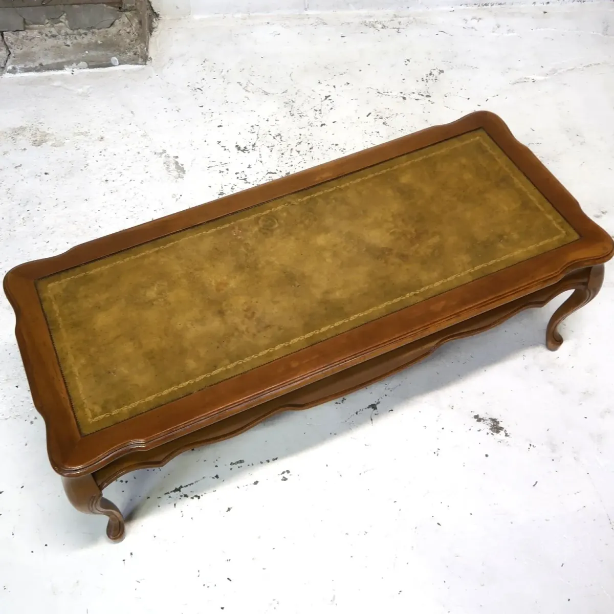 アンティーク コーヒーテーブル