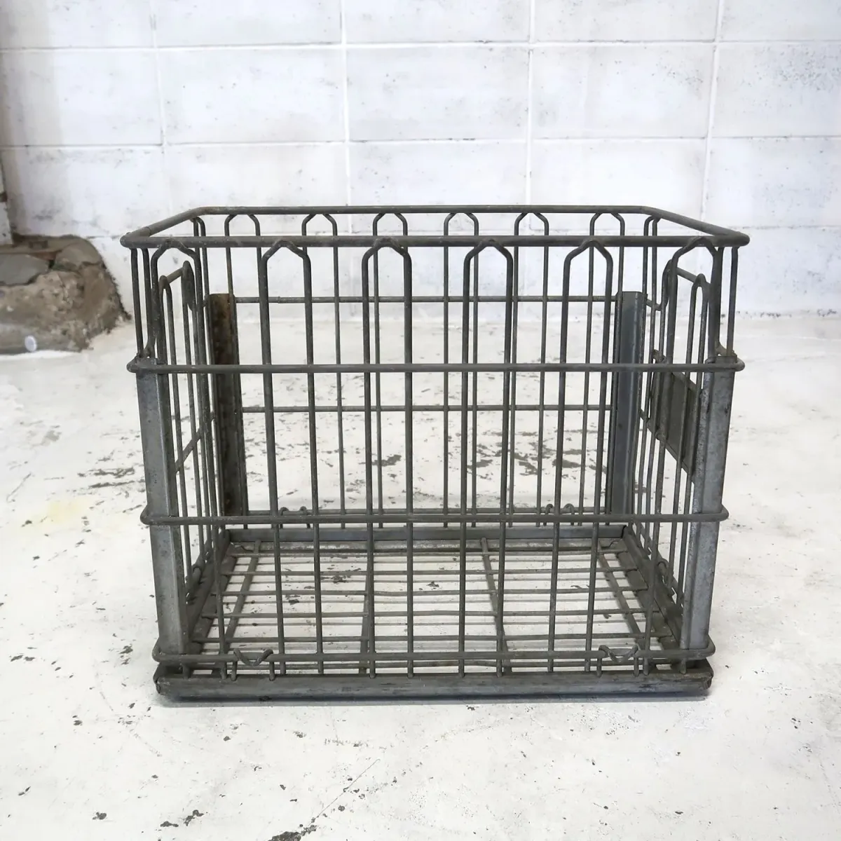 CARNATION ビンテージ ワイヤーバスケット