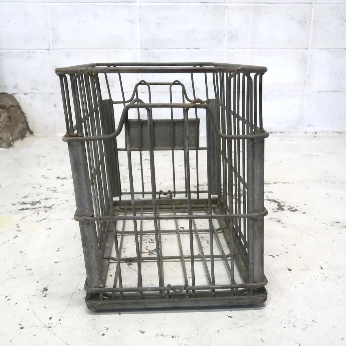 CARNATION ビンテージ ワイヤーバスケット