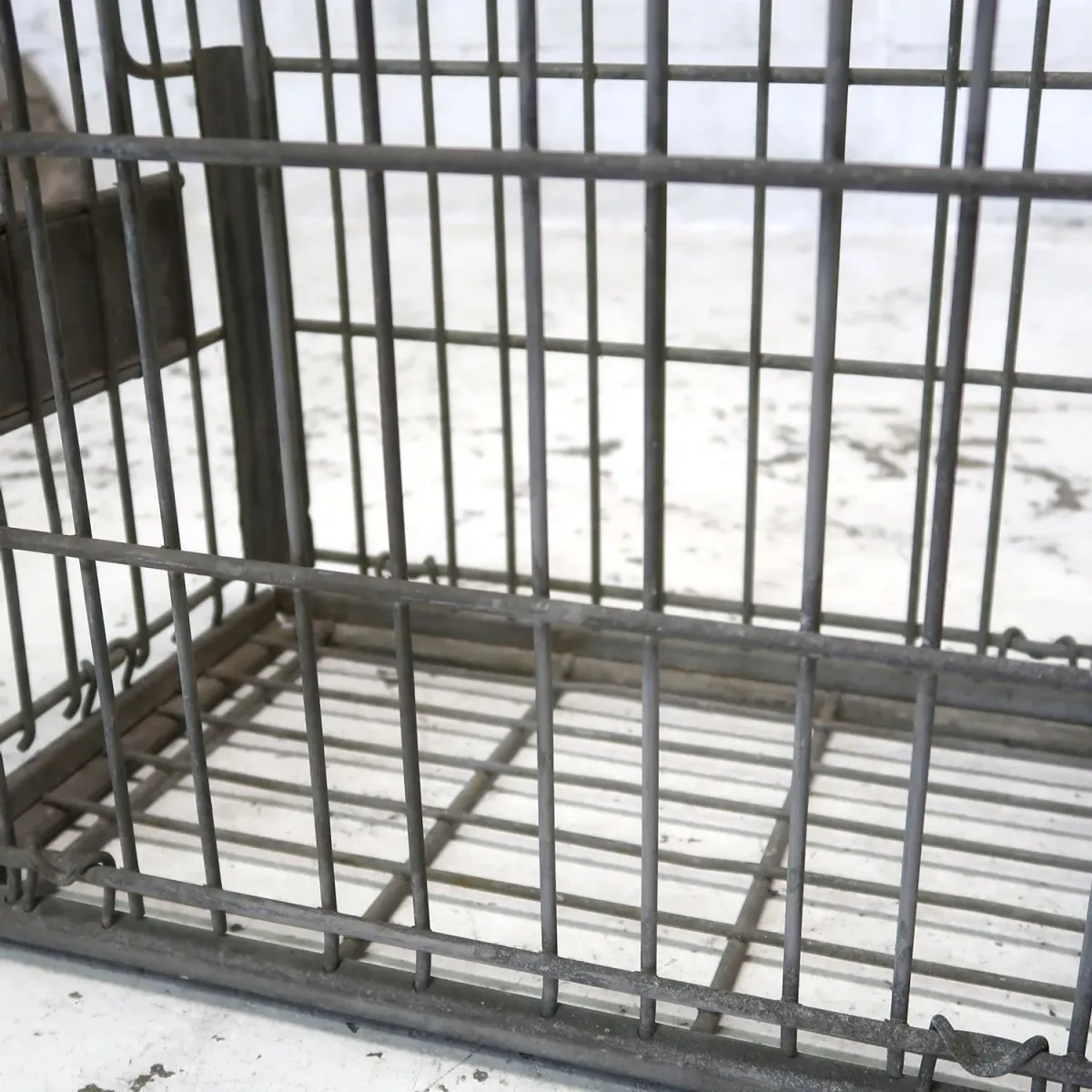 CARNATION ビンテージ ワイヤーバスケット