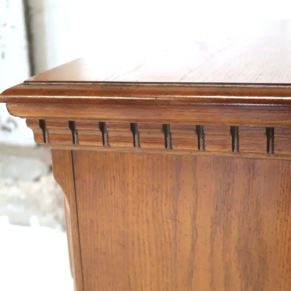 アンティーク ナイトスタンド