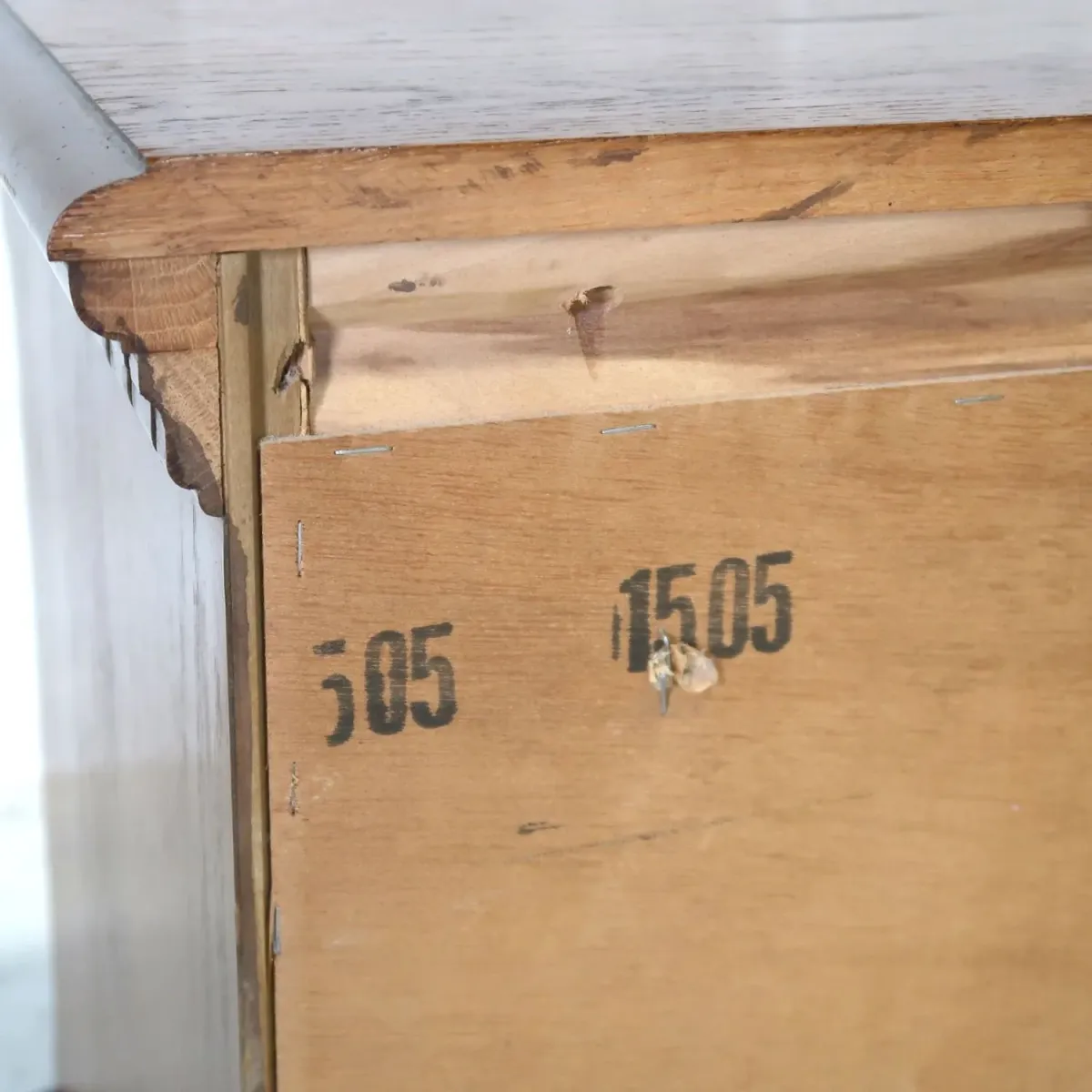 アンティーク ナイトスタンド