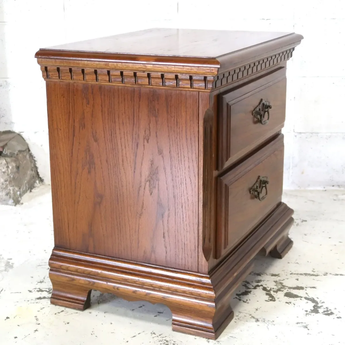 アンティーク ナイトスタンド