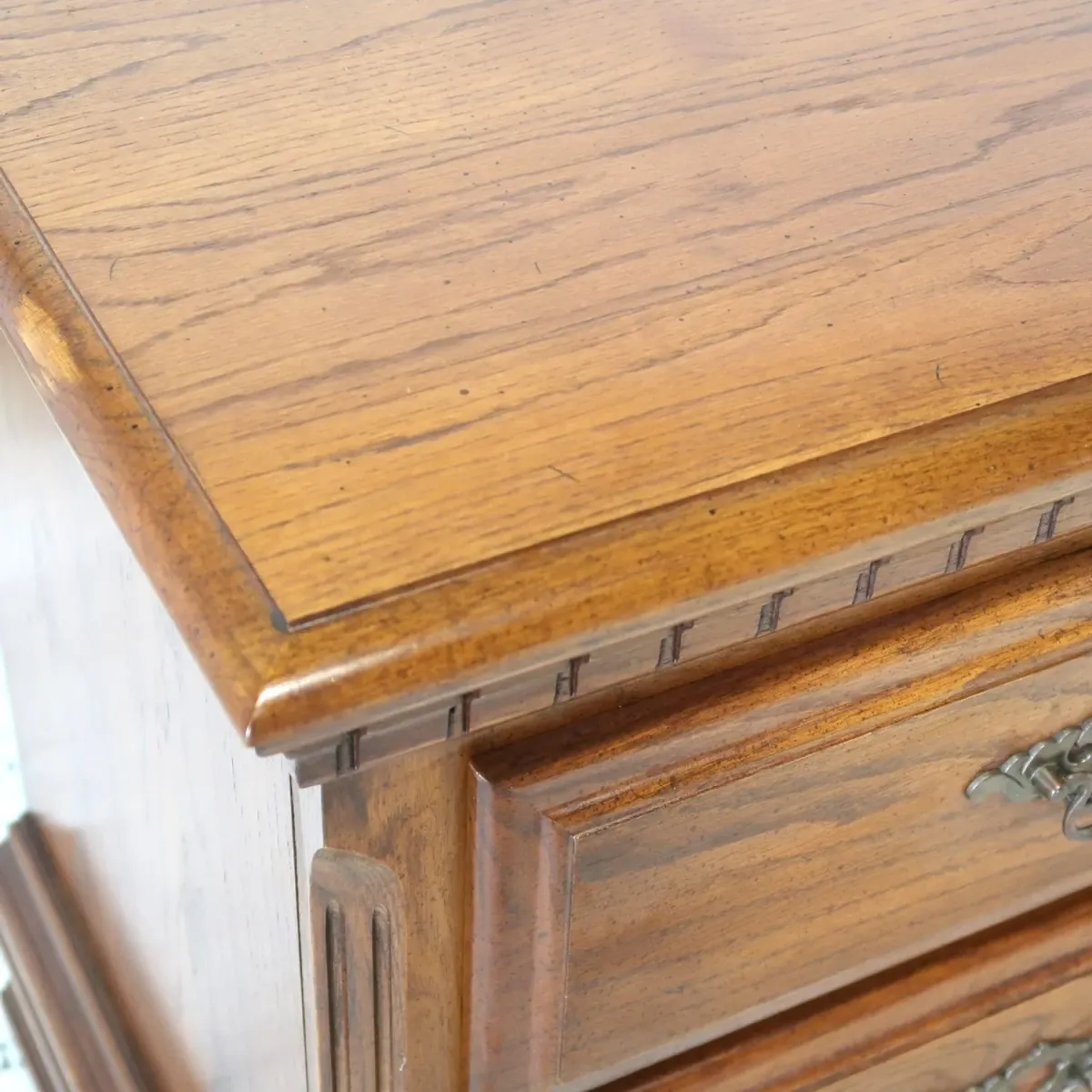 アンティーク ナイトスタンド